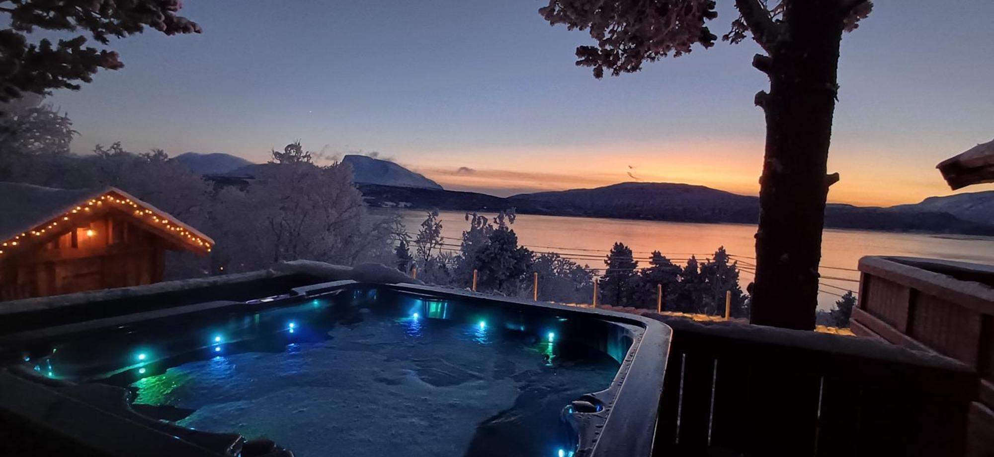 Malangen Lodge Mestervik エクステリア 写真