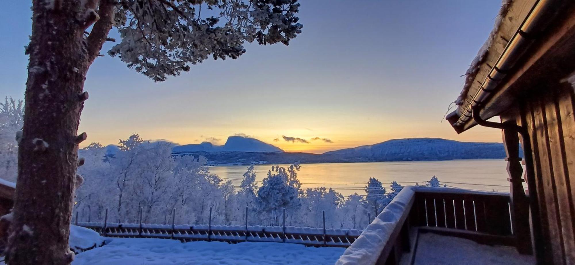 Malangen Lodge Mestervik エクステリア 写真